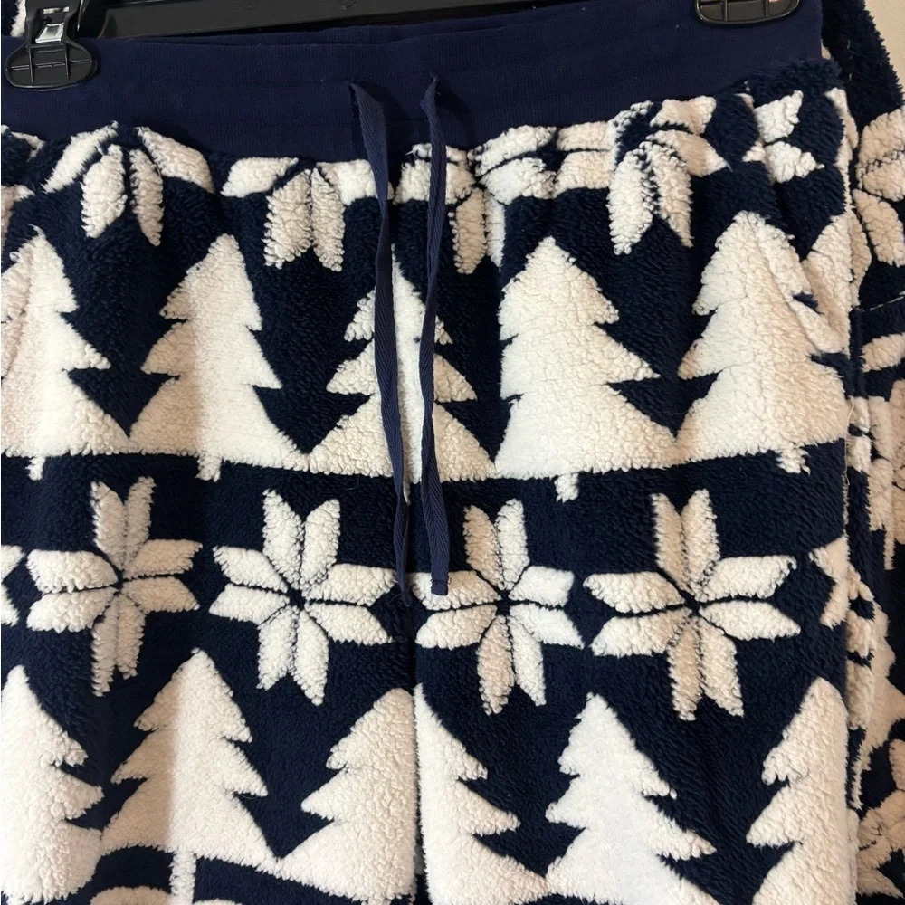 Vera Bradley Jacquard Fleece Hoodie Pant Set Navy White Nordic Forest Pajamas